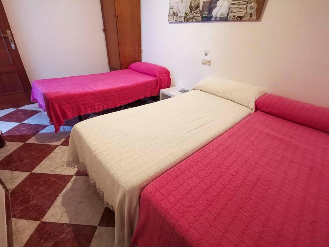 Pension Hidalgo 1 乌特雷拉 外观 照片